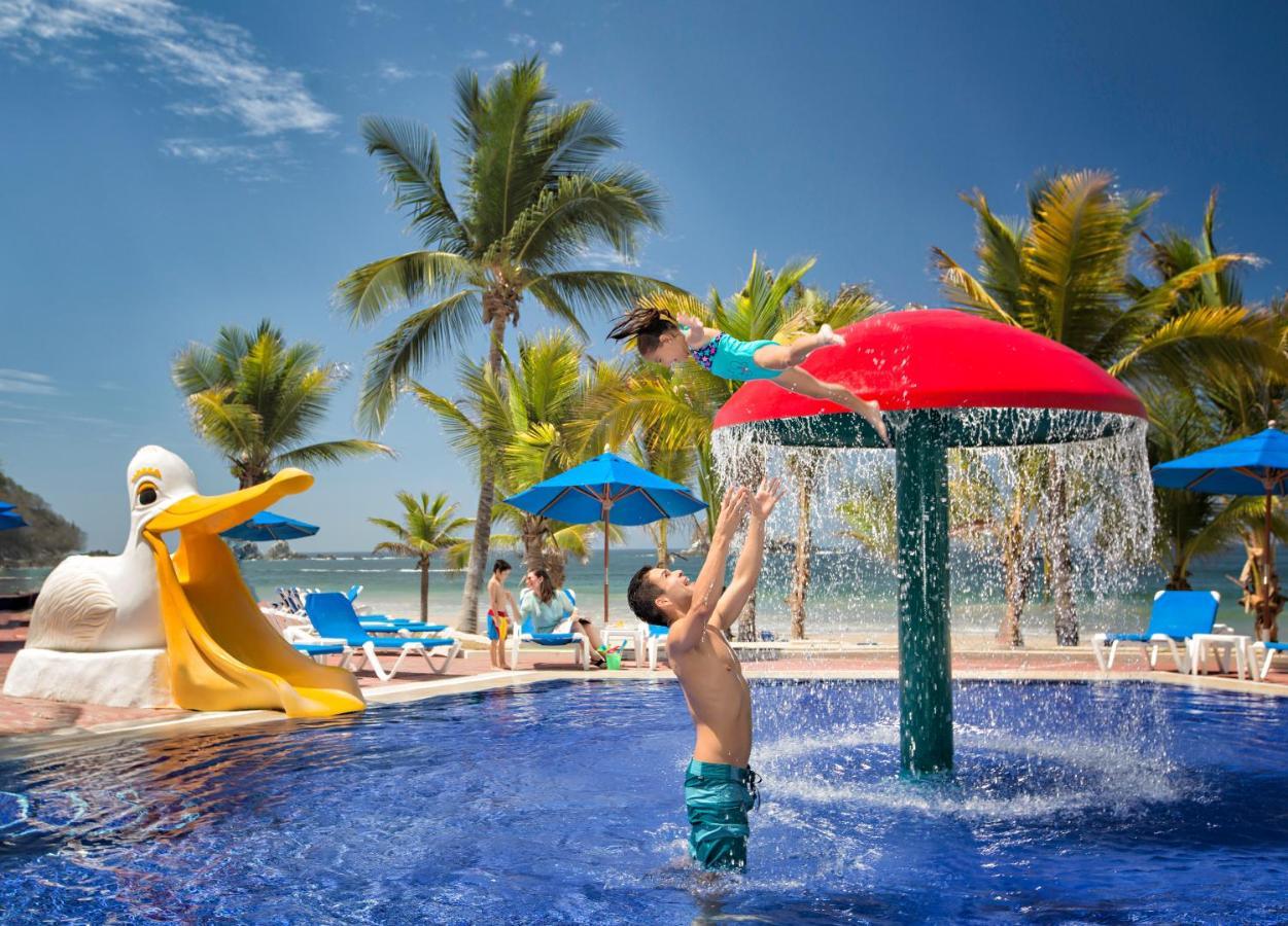 Barcelo Ixtapa Hotel Ixtapa  Exterior photo